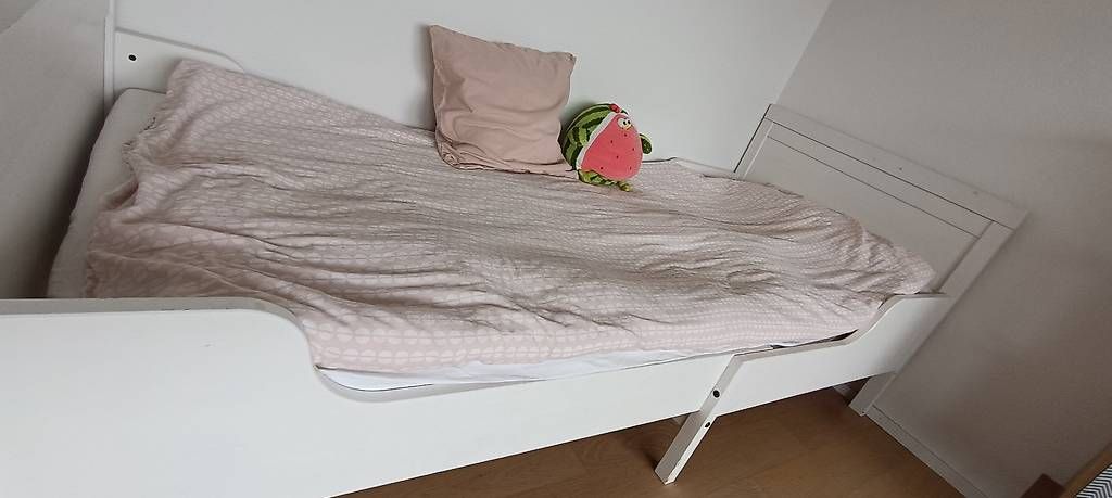 Letti: SUNDVIK Bett von IKEA – Usato da Burgdorf venduto da mar_p9rd