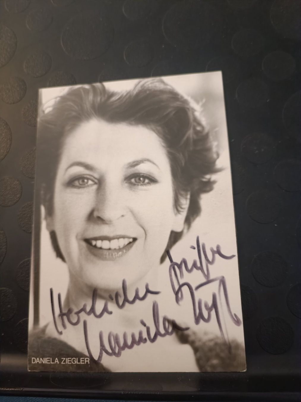 Autografi: Daniela Ziegler - handsigniert – Usato da Menziken venduto da Artographs