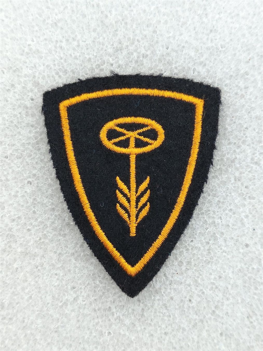 Placchette & Badge: Abzeichen Motorfahrer Ord. 95 Variante 2 – Usato da Bauma venduto da SwissMilitaria