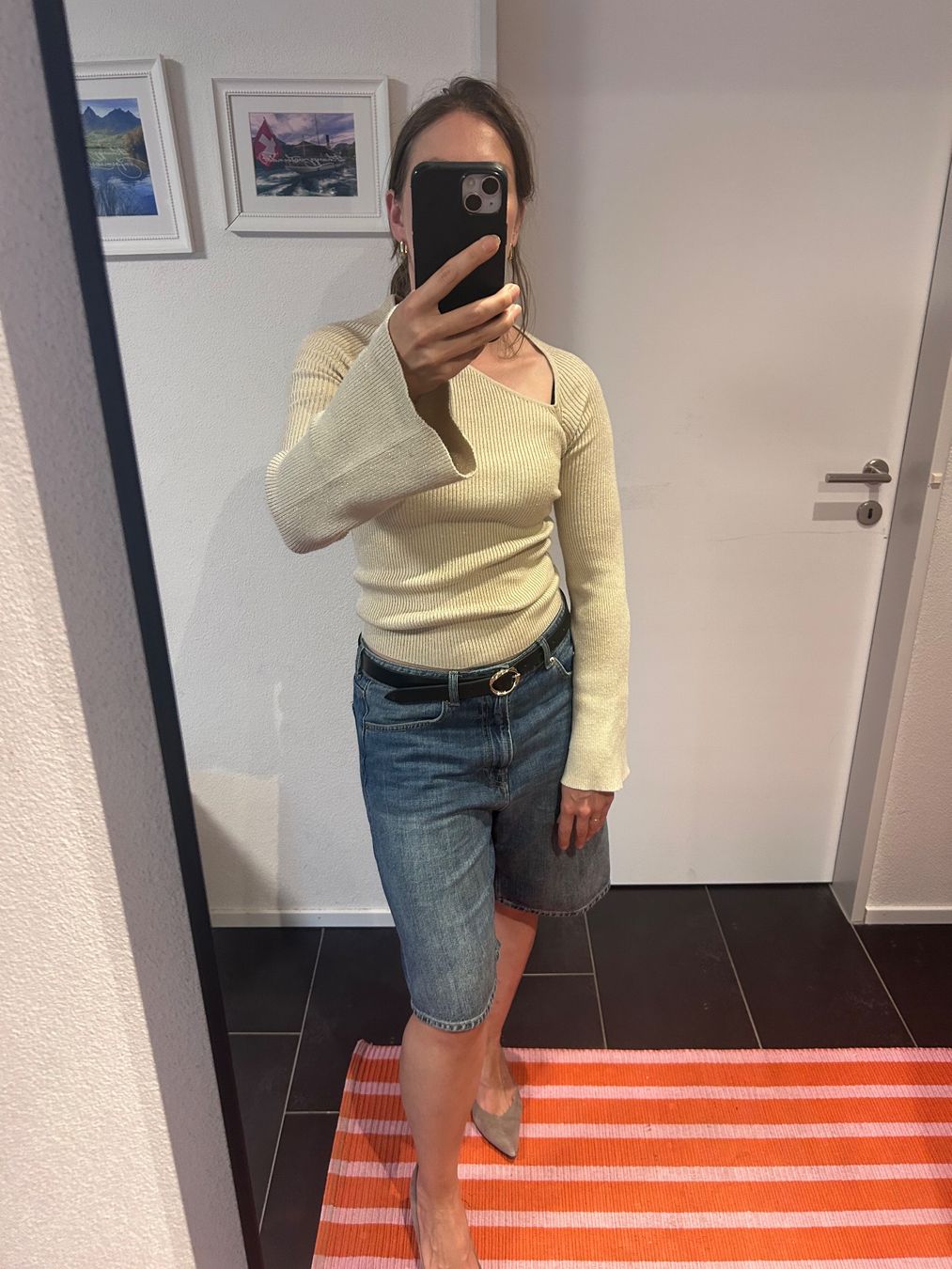 Tops: Pullover / Top NORR Grösse 36 beige glitzernd neuwertig – Gebraucht aus Pfäffikon ZH von annaeis