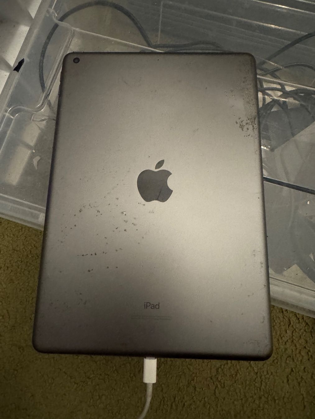 Apple Tablettes PC: Ipad 8. Geberation 32gb - A2270 - – D'occasion à Olten par HoYa01 1