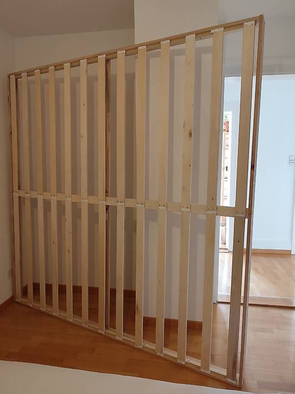 Letti: Bettrahmen inkl. Rost 2x2m – Usato da Luzern venduto da bettina.g