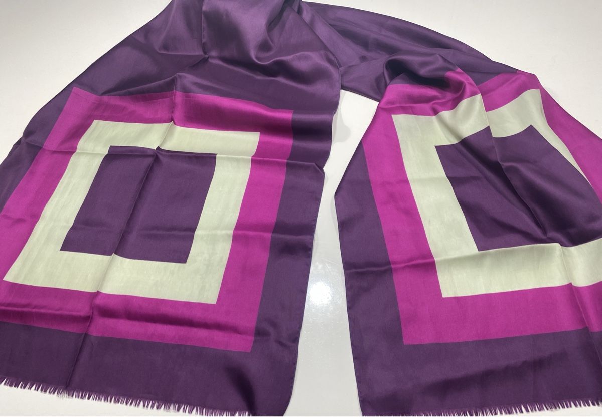 Foulard & Sciarpe: Seiden Schal 🌸 – Usato da Opfikon venduto da Luis144 1