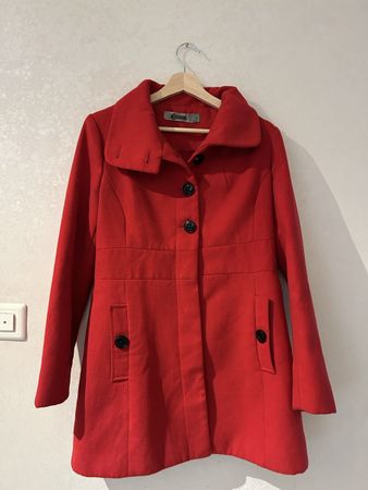 Stylish Red Winter Coat - Like New, Size Medium/38