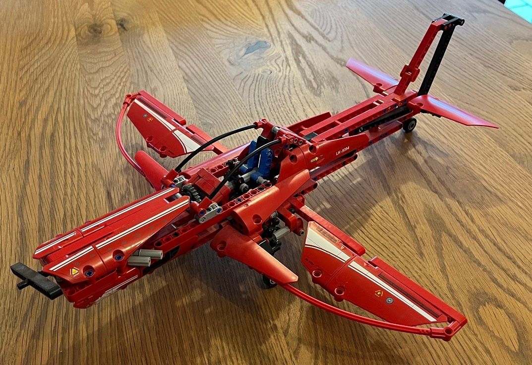 Lego Jeux de construction: Lego 9394 Düsenflugzeug / Propellerflugzeug – D'occasion à Réclère par twicky87 2