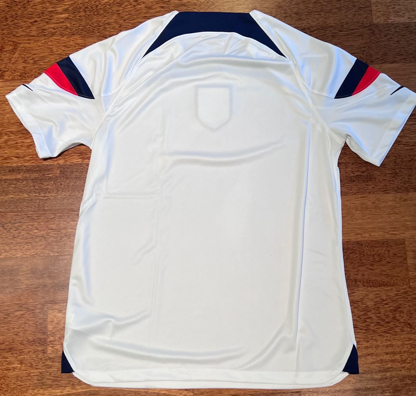 Nike Canottiere & Pantaloni: USA Home Shirt - 2022 – Nuovo (secondo la descrizione) da Hermetschwil-Staffeln venduto da Beat131 1
