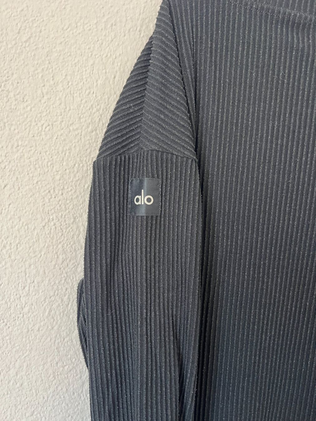 Alo Yoga Pullover & Sweatshirts: ALO Yoga Pullover gerippt, Size L – Gebraucht aus Muri b. Bern von michellew23 2