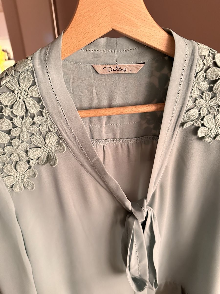 Camicette: Darling Bluse mit Spitze, Grösse XS  – Nuovo (secondo la descrizione) da Bern venduto da WiederWert 2