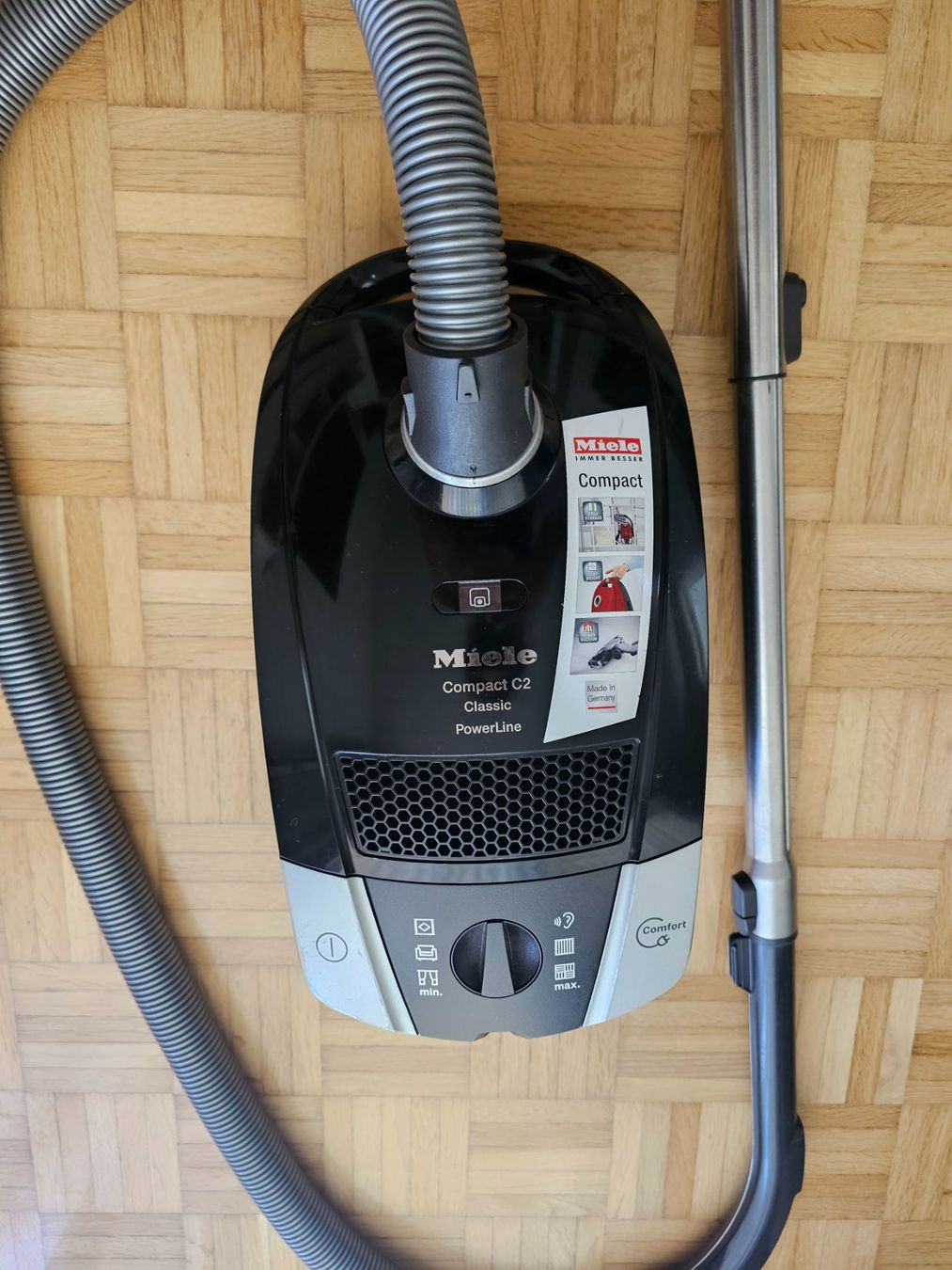Miele Aspirateurs & Accessoires: *MIELE * Staubsauger Type HS14 – D'occasion à Bronschhofen par Xena37 2