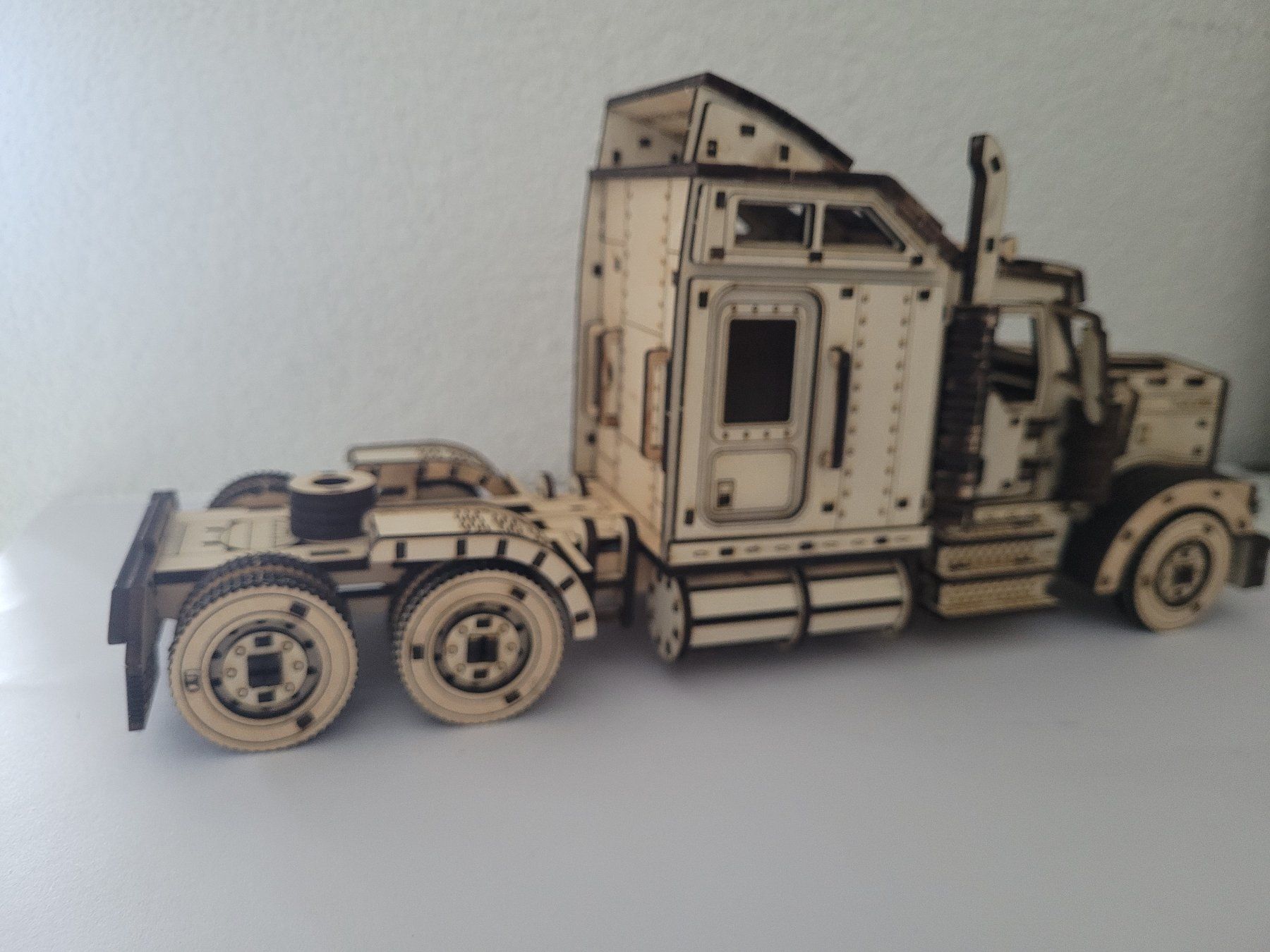Modellbausätze & Standmodelle: Truck – Gebraucht aus Schwarzenburg von Obofi 2