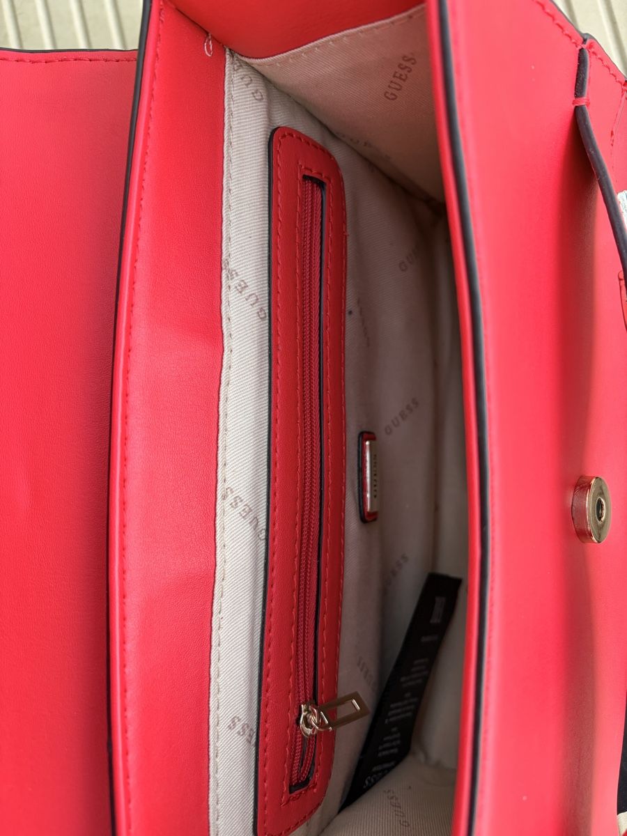 Guess Borse da donna: Guess Cross body bag rot – Nuovo (secondo la descrizione) da Zürich venduto da Joyce2003 3