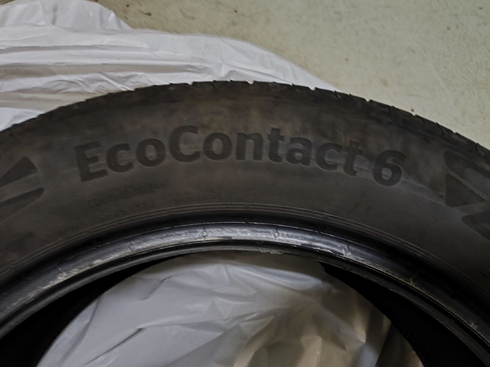 Pneus & Kompletträder: Continental Ecocontact 6 195 55 r16 87h – Gebraucht aus Thayngen von oliveira31