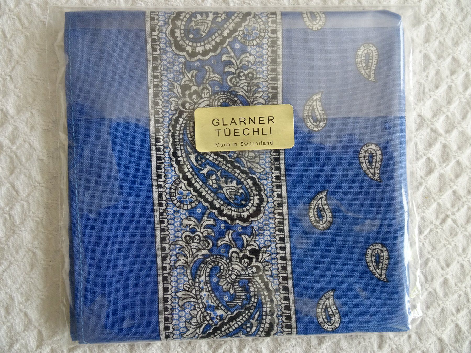 Foulards & écharpes: Glarner Tüechli – Neuf avec emballage d'origine à männedorf par purzelchen 3