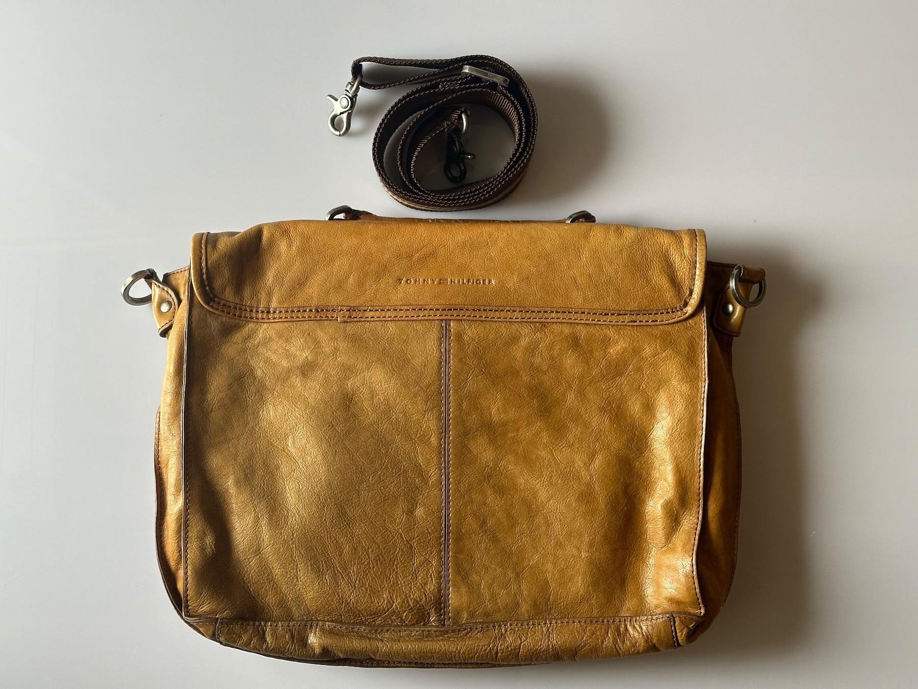 Valigie & Borse: Tasche Tommy Hilfiger Leder – Usato da Jonen venduto da BMWE369 2
