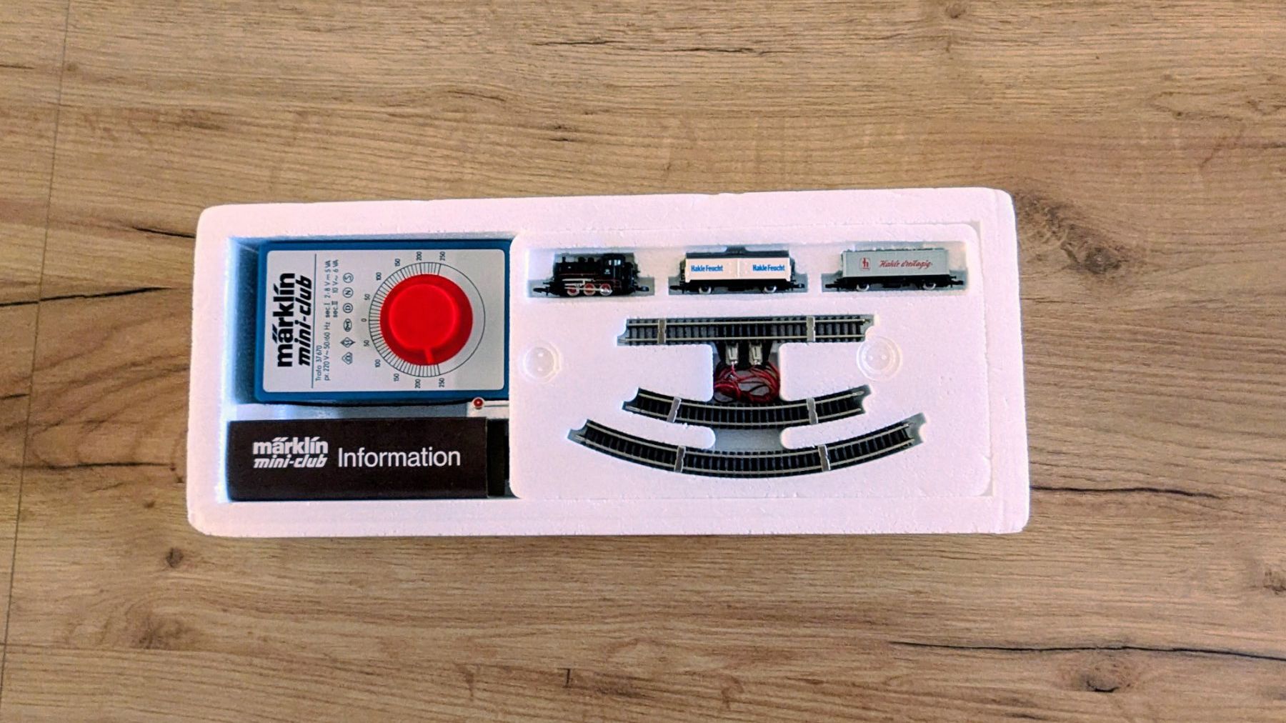 Märklin Modellini di ferrovie: 2x Märklin Mini Club 8909 S – Nuovo (secondo la descrizione) da Siebnen venduto da Metex 2
