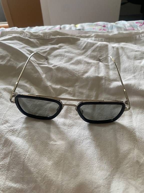 Brillen & Gläser: Peter Parker/Tony Stark Brille – Neu und originalverpackt aus Zürich von iri_cyr9 1