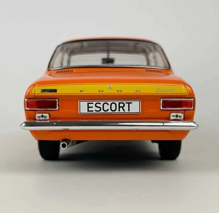 Ford Modellautos: Ford Escort MK1 RS2000, 1:18 MCG – Neu und originalverpackt aus Bern von WeLoveCars 4