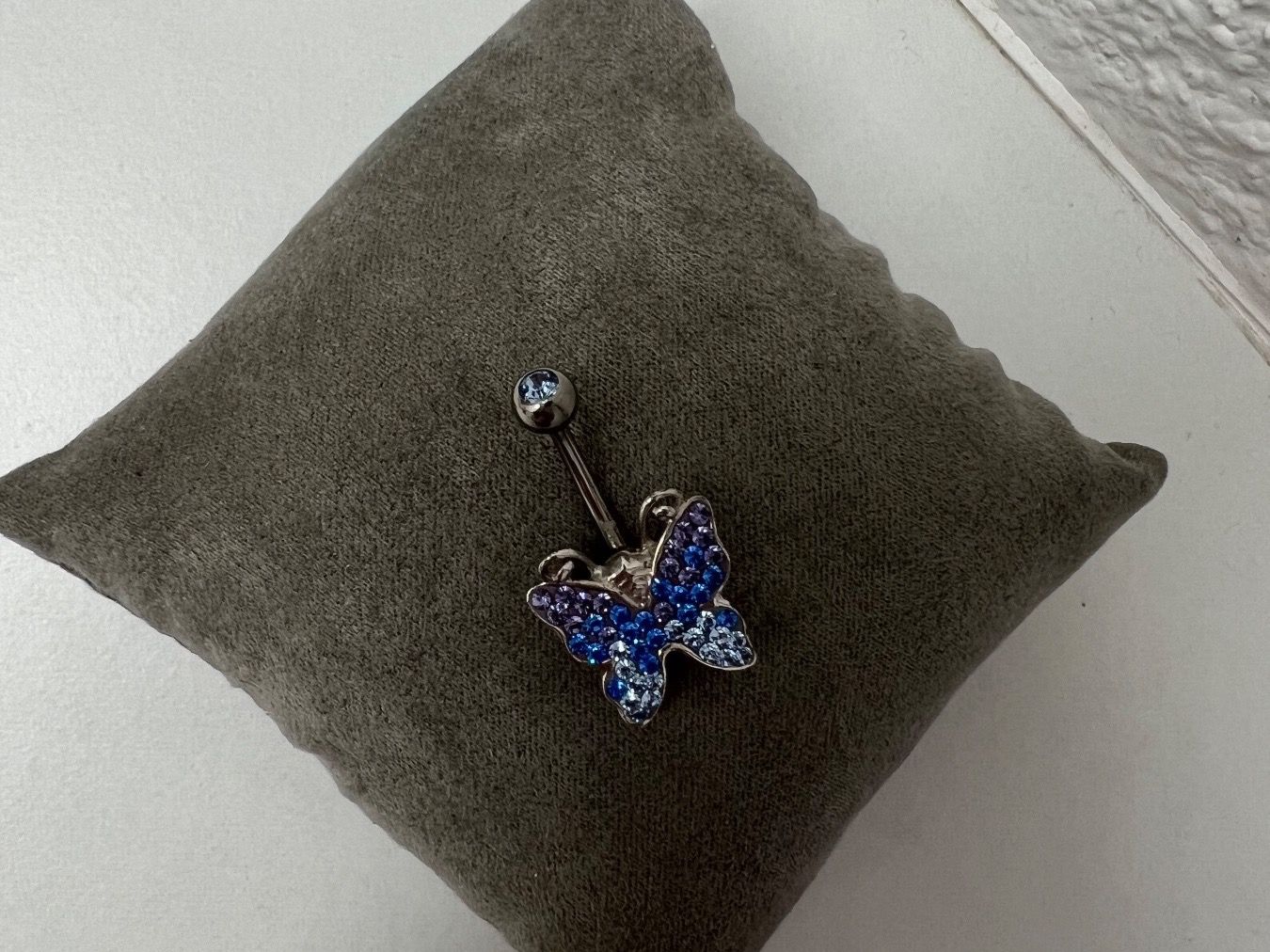 Gioielli per piercing: Bauchnabelpiercing blau mit Schmetterling – Usato da Jona venduto da n.ferrari