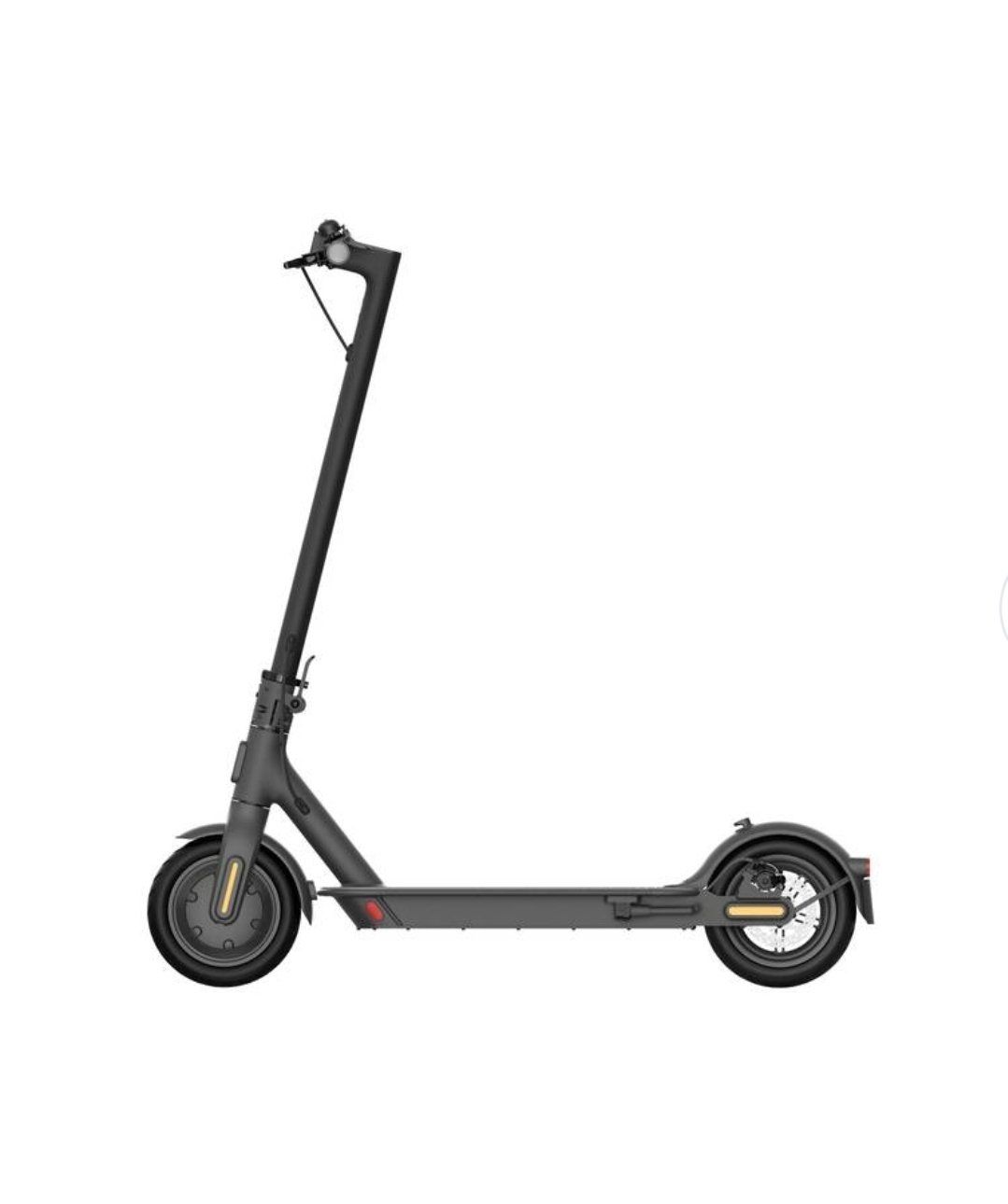 Xiaomi Kickboard: Xiaomi Mi Essential + Cadenas - Envoi – Usato da Villars-sur-Glâne venduto da SwissTrendyStore 9