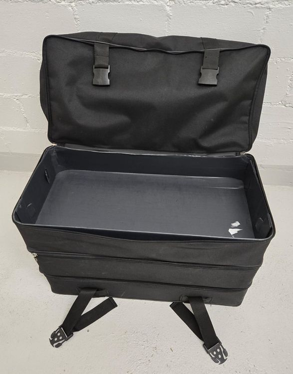 Borse: Grosse schwarze SchuhTasche, 3-teilig – Usato da Rheinsulz venduto da Dred 1
