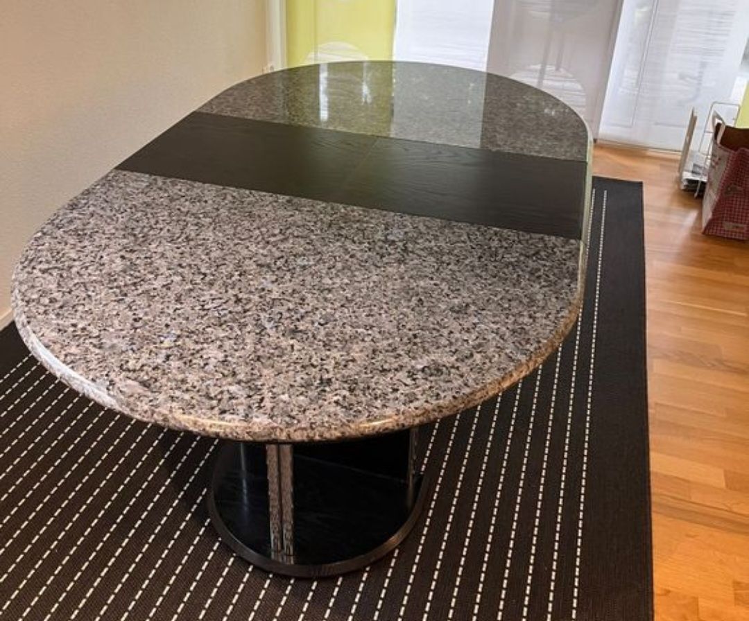 Tavoli: Granite Dining Table – Usato da Adliswil venduto da Nazia1981 2