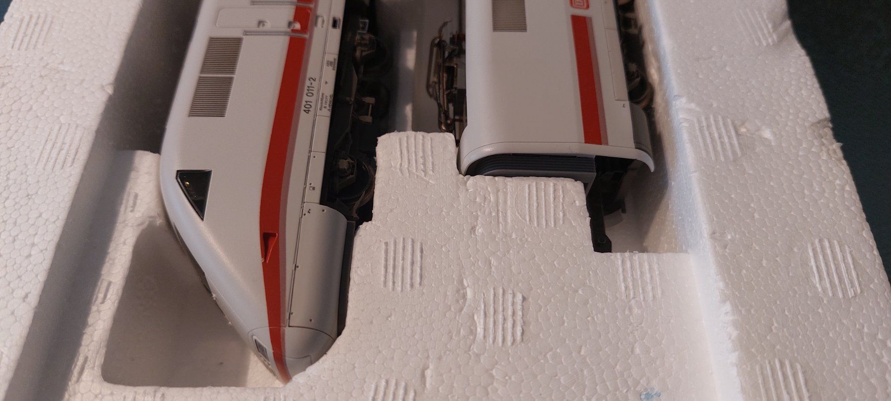 Fleischmann Modelleisenbahnen: Fleischmann 4440 - ICE 1 InterCityExpress DB - "2" – Gebraucht aus Rotkreuz von MOBAHN-1zu87 2