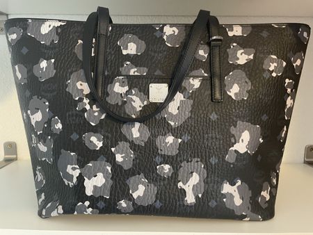 MCM Shopper