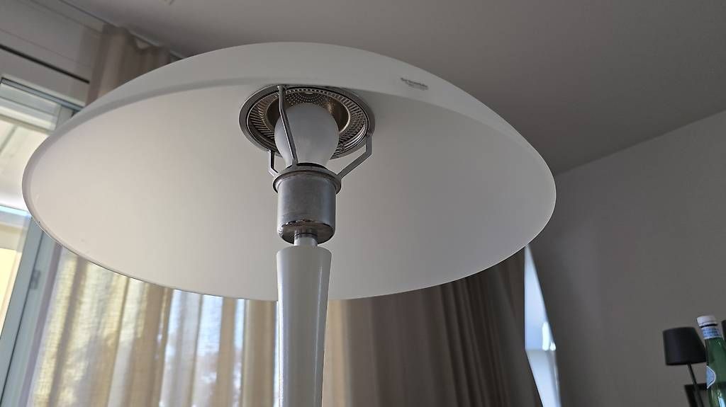 Lampade: Artemide Designer-Tischleuchte – Usato da Rüti ZH venduto da Bonsai1990 1