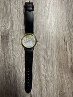 Armbanduhr mit Weltkartenmotiv goldfarben/schwarz