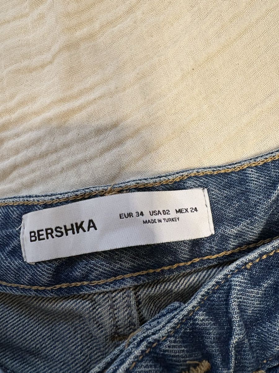 Bershka Jeans: Jeanshose Bershka – Usato da Würenlos venduto da anx.ne 2