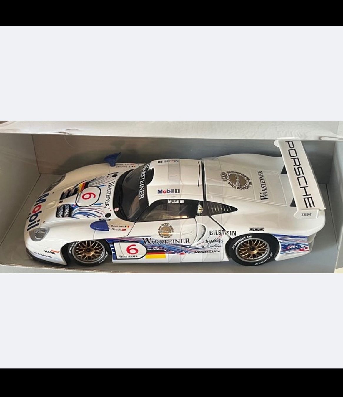 UT-Models 1:18 Porsche 911 GT1 #01 FIA-GT 1998 McNish / Sullivan / Müller UT Models 39811