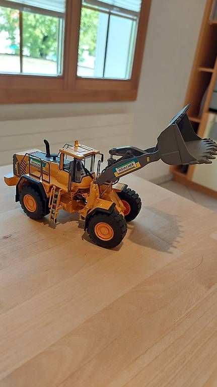 Kit di modellismo & Modellini statici: Model von Firma Eberhard (Radlader) – Usato da Ibach venduto da col_n2cs 1