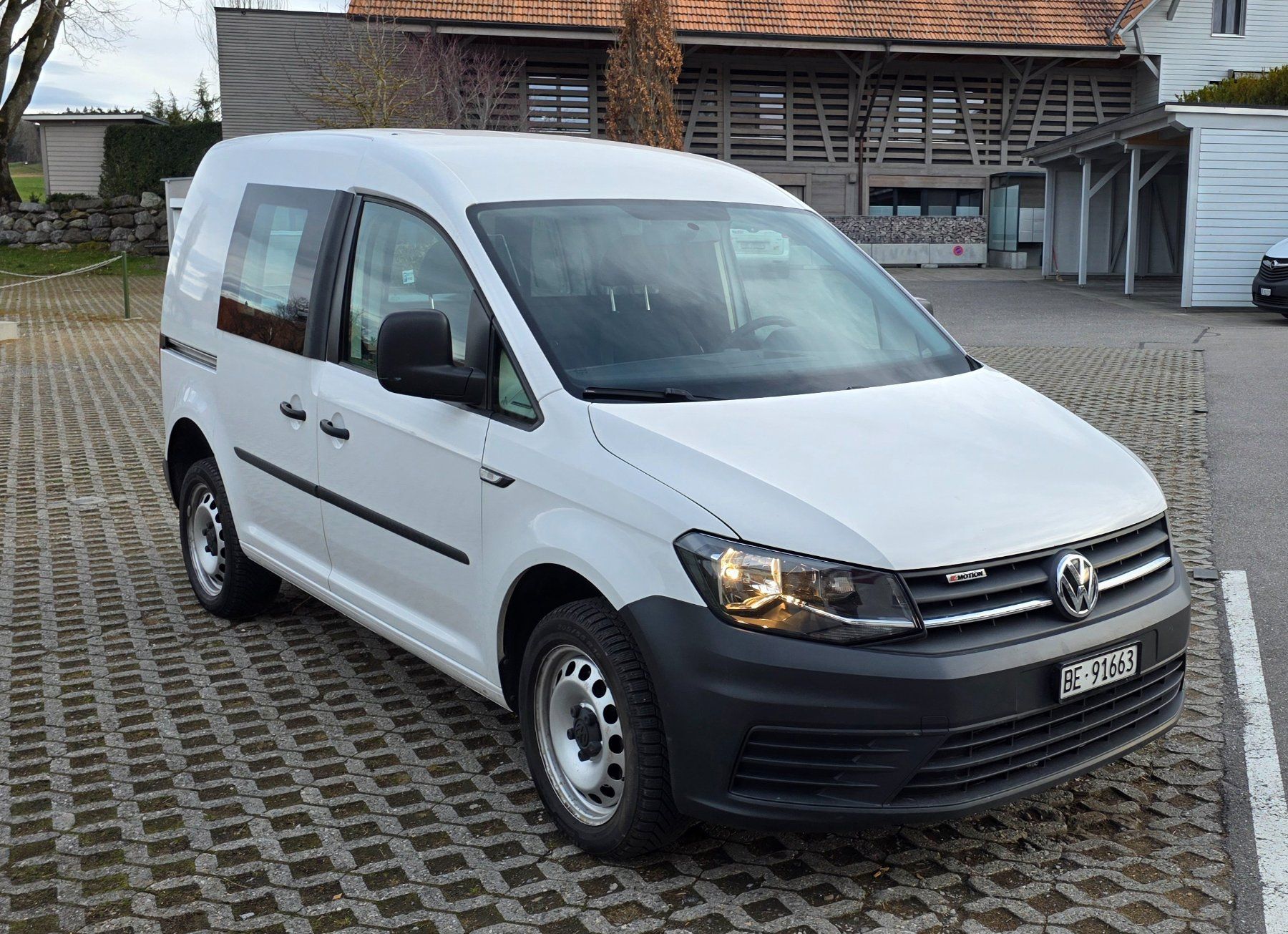 VW Nutzfahrzeuge: VW Caddy 2,0l Diesel 4 Motion – Gebraucht aus Gasel von Like07
