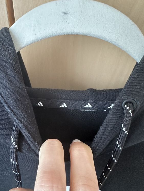 Adidas Maglioni & Felpe: Hoodie von Adidas – Nuovo (secondo la descrizione) da Zug venduto da Yapping 2