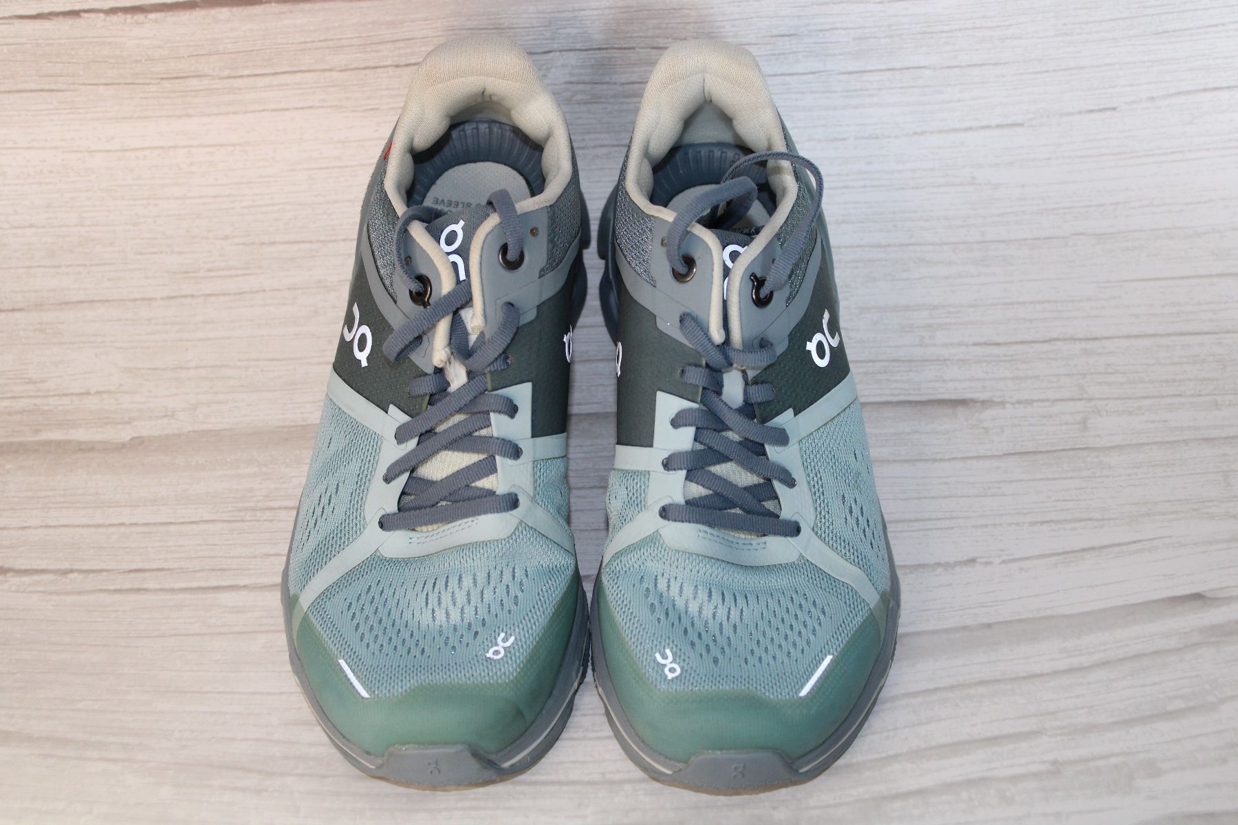 On Scarpe da donna: Chaussure One bleu – Usato da Essertines-Rolle venduto da Nono_1802 2