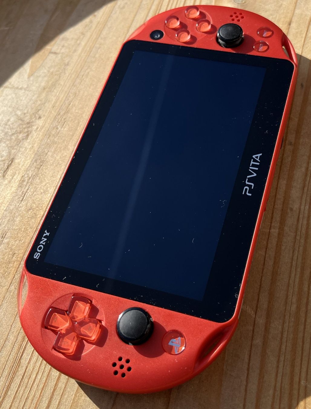 Sony Konsolen: Sony PlayStation PS Vita 2000 Metallic Red – Gebraucht aus Dornach von Deco89 3