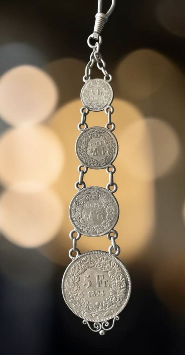 Anhänger: Trachten Schmuck mit Münzen – Gebraucht aus Winterthur von Numismatica-Vitu 1