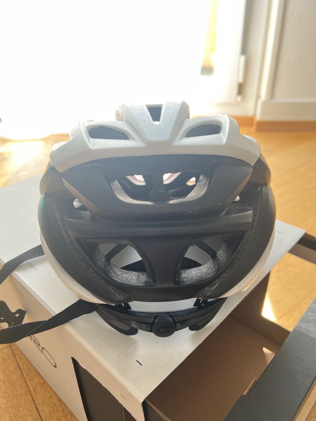 Giro Casques: GIRO Artex Mips Velo Helm – D'occasion à Basel par med_5zwf 3