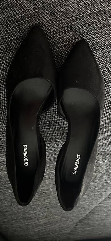 Damenschuhe: pumps – Gebraucht aus Wil SG von smu_l76j