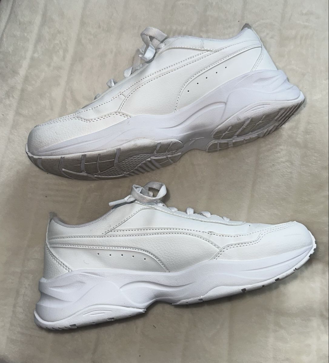 Puma Damenschuhe: PUMA SNEAKERS GR. 39 neuwertig – Neu (gemäss Beschreibung) aus Unteraegeri von MH203 2