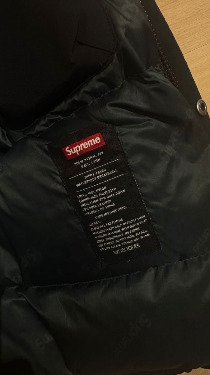 Supreme Giacche: Supreme 700-Fill Black Down Jacket, Grösse M – Usato da Wetzikon ZH venduto da Ivy2 3