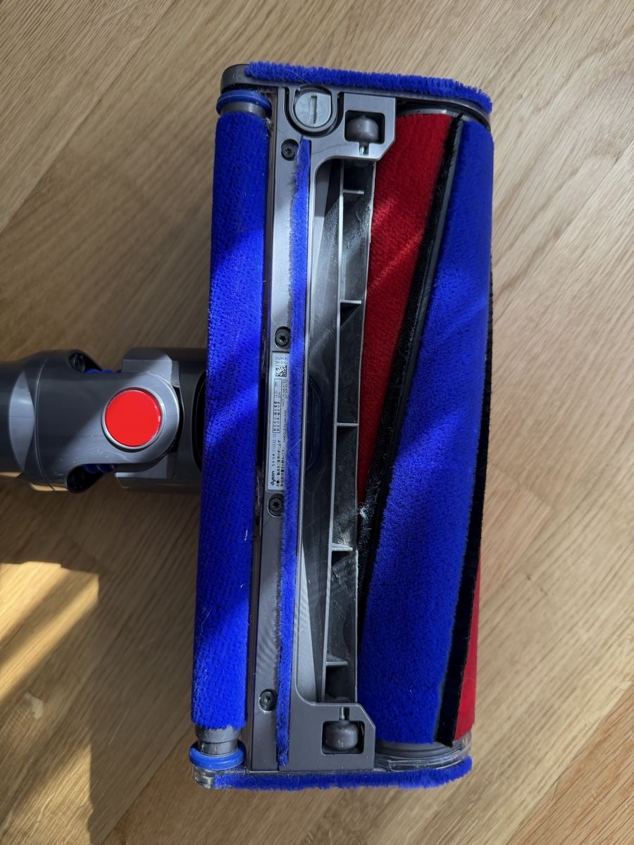 Dyson Sonstiges für Haushalt & Wohnen: Dyson brosse V11 – Gebraucht aus Meyrin von SA_3006 3