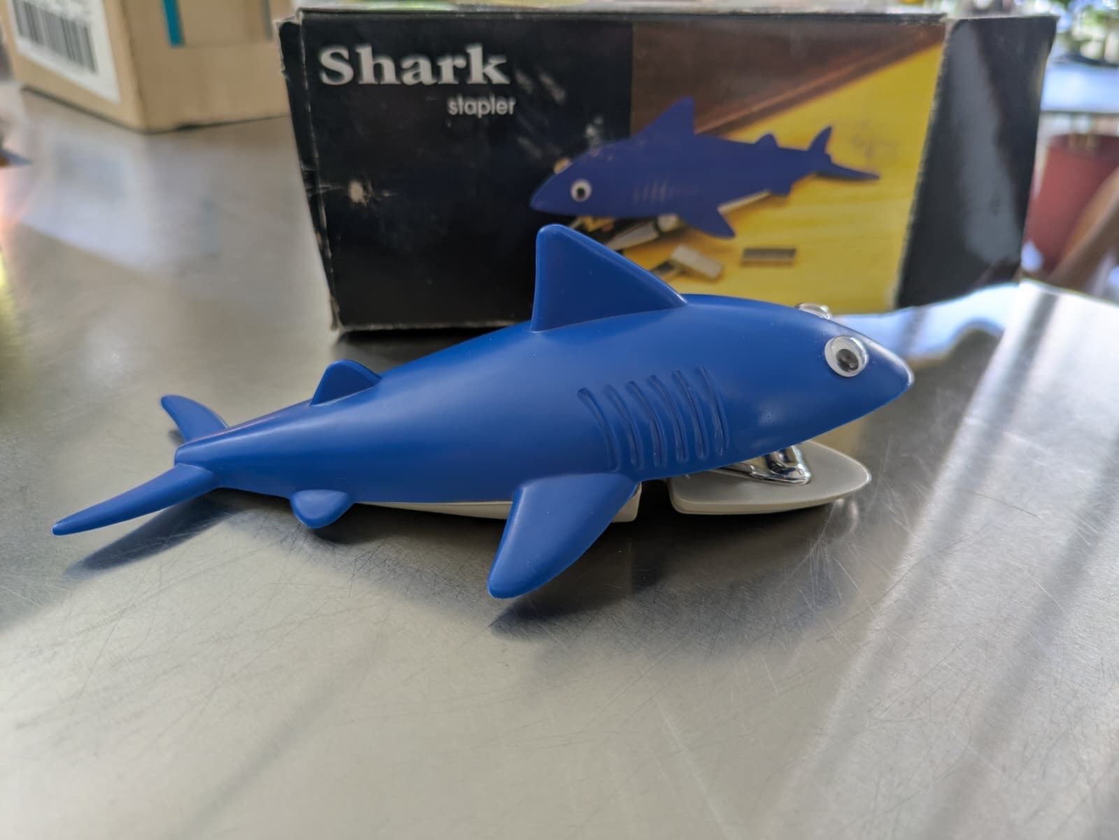 Tutti gli attrezzi: Haifisch Tacker Shark Stapler mit Originalkarton – Usato da Kreuzlingen venduto da Pippi1956 3