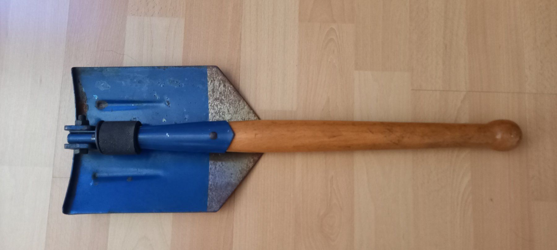 Alle Werkzeuge: Klappspaten – Gebraucht aus Höri von bsc_68fw 1