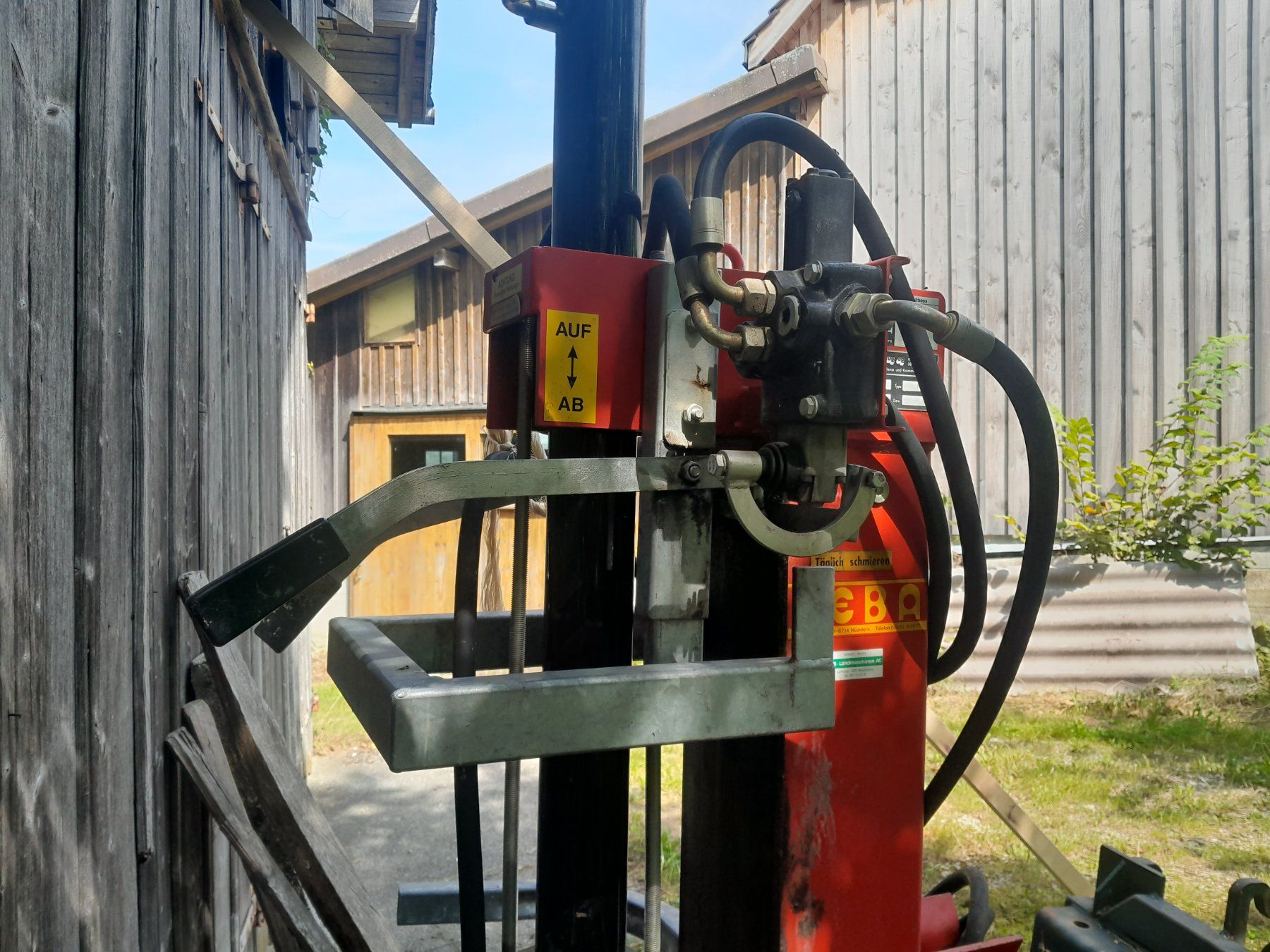 Tutte le macchine: Spaltmaschine 12t – Usato da Hoffeld venduto da wombat04