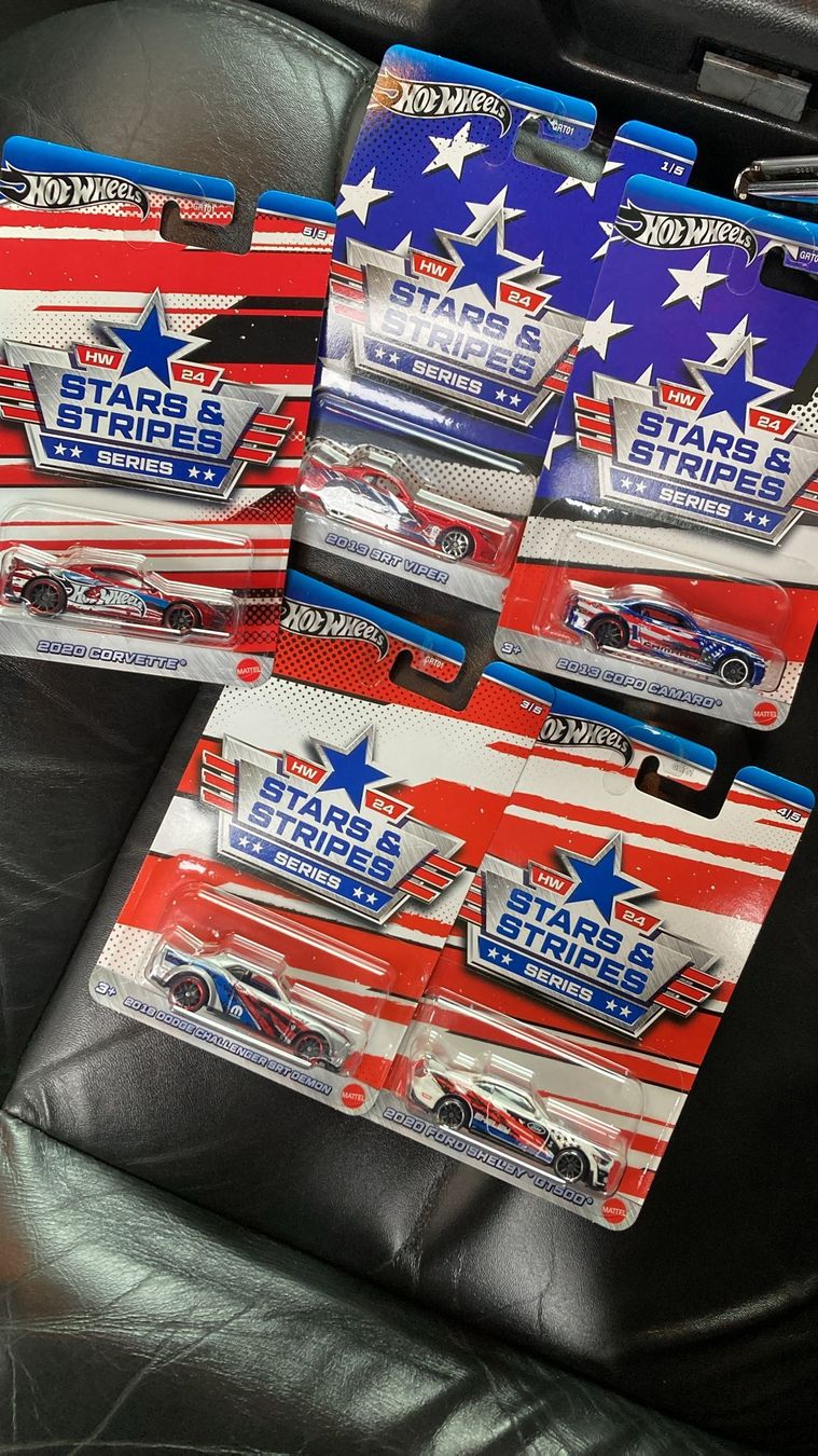 Hot Wheels Modellini d'auto: Hot Wheels Stars & Stripes Set – Nuovo e nell'imballaggio originale da Teufenthal AG venduto da jana63sc