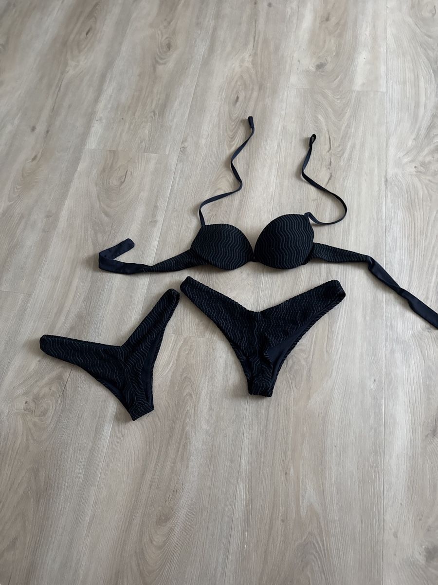 Costumi da bagno & Bikini: Schwarzer Bikini mit Struktur, neuwertig, Grösse S/M – Usato da Meilen venduto da don_9hgn 3