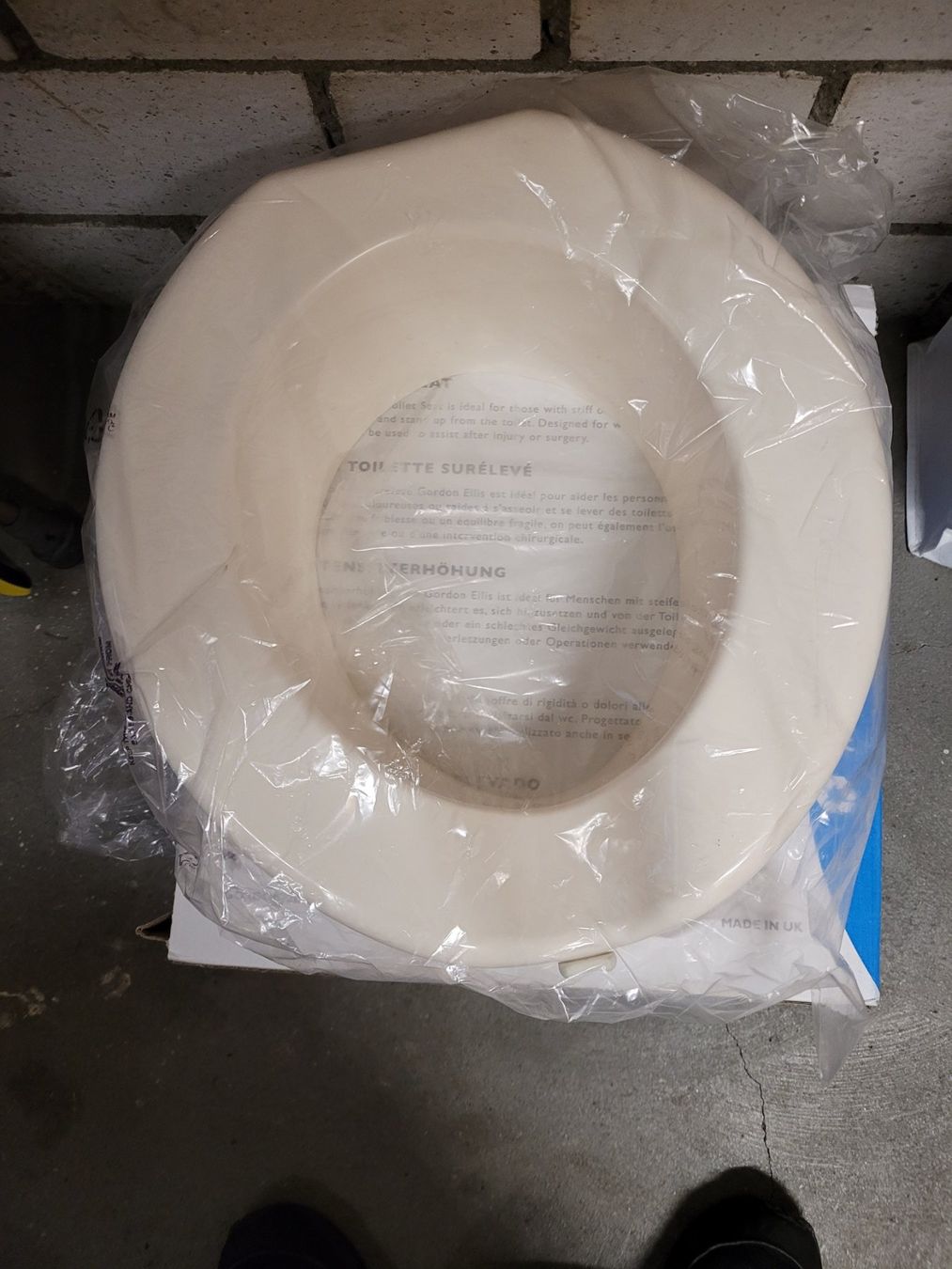 WC: Toilettensitzerhöhung- NEU ! – Nuovo e nell'imballaggio originale da Chur venduto da Artona0903 1