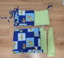 Kinderbettumrandung mit Himmel