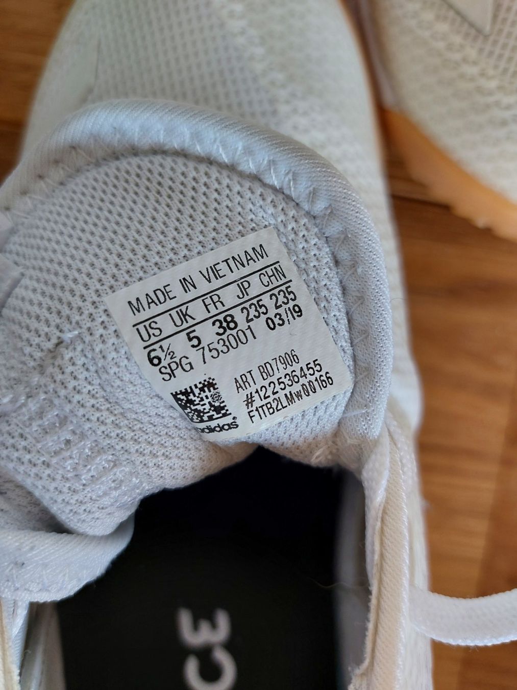 Adidas Scarpe da donna: Hallenturnschuhe Adidas – Nuovo e nell'imballaggio originale da Titterten venduto da fra_v27g 5